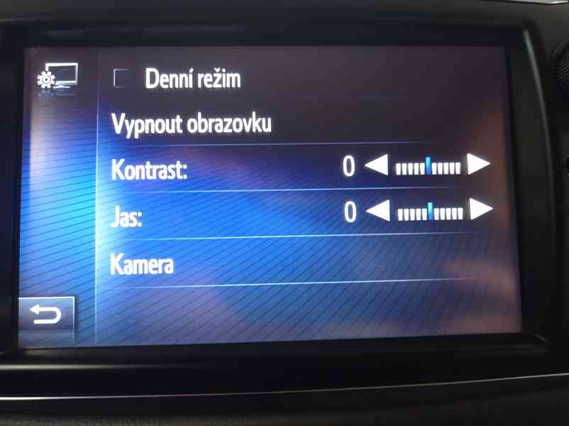 Toyota Yaris 1.5 Hybrid 74kW/Serv.Kniha/1MAJ - foto 31