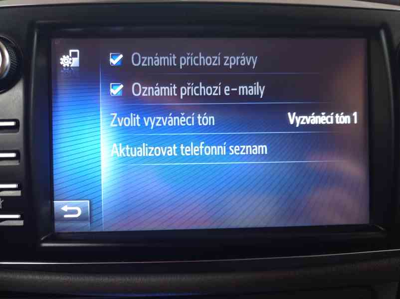 Toyota Yaris 1.5 Hybrid 74kW/Serv.Kniha/1MAJ - foto 33