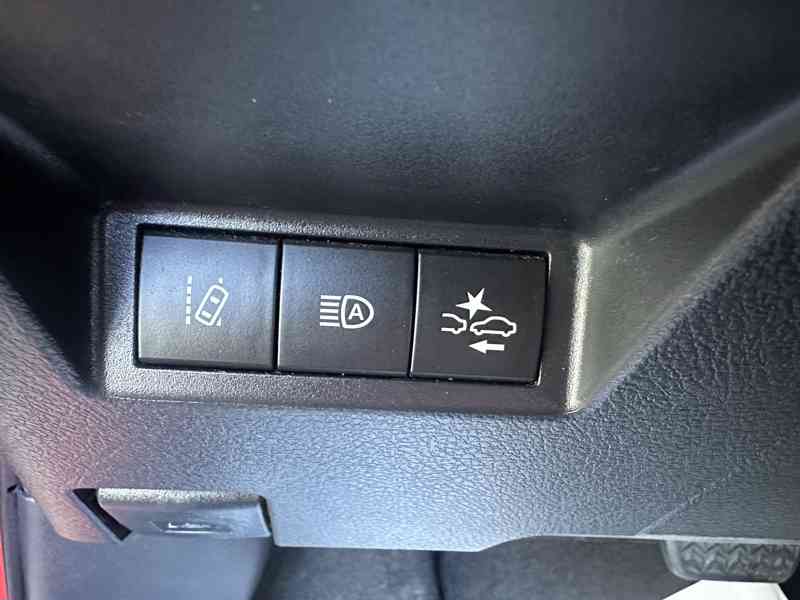 Toyota Yaris 1.5 Hybrid 74kW/Serv.Kniha/1MAJ - foto 37