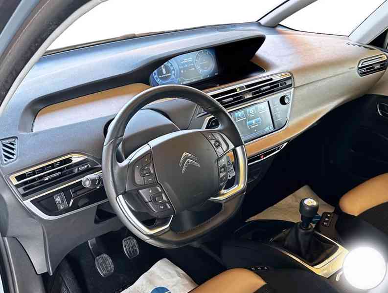 Citroën Grand C4 Picasso / SpaceTourer 1,6i benzín 115kw - foto 10
