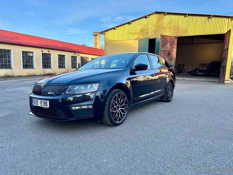 Škoda Octavia 2,0   3 RS TSI - foto 4