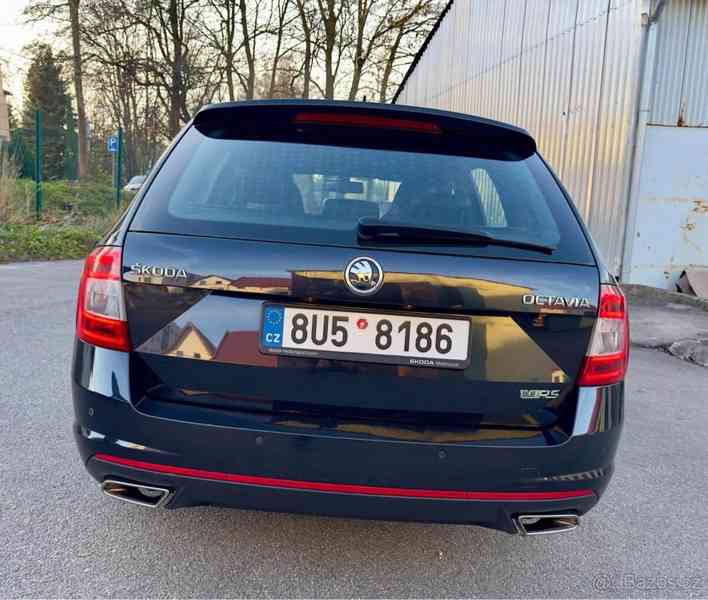 Škoda Octavia 2,0   3 RS TSI - foto 8