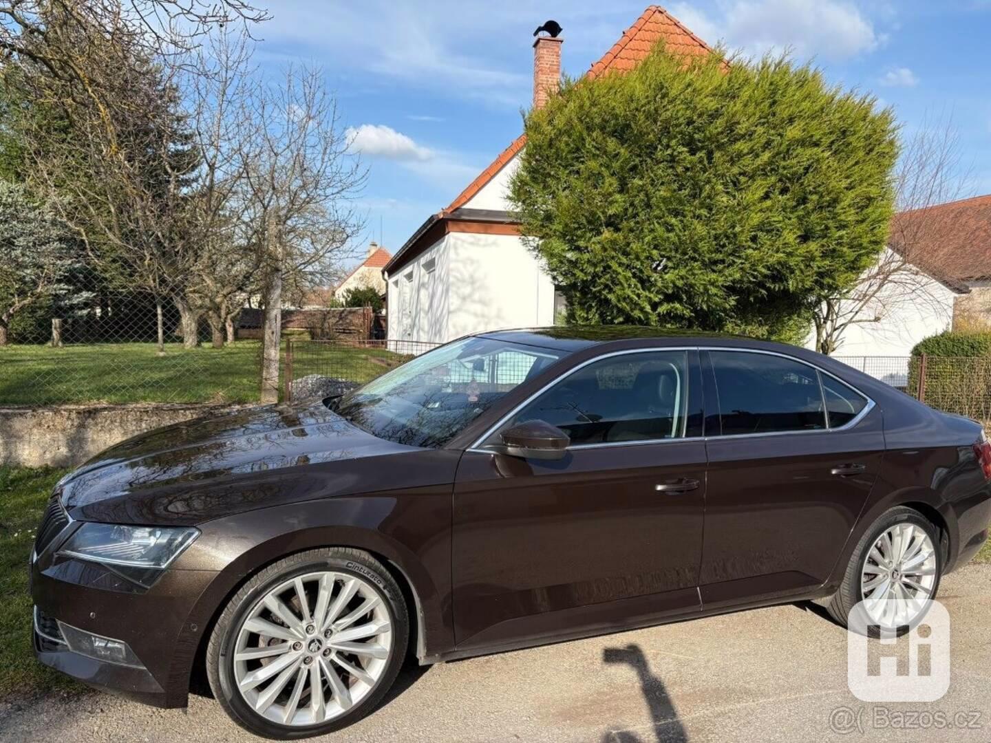 Škoda Superb - foto 1