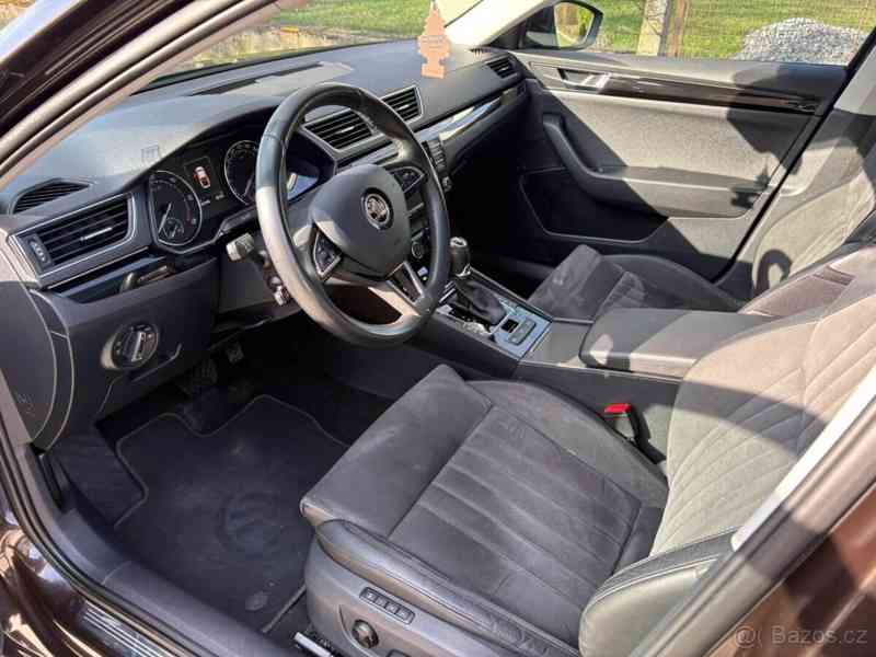 Škoda Superb - foto 14