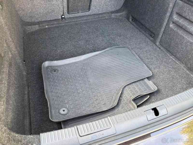 Škoda Superb - foto 9