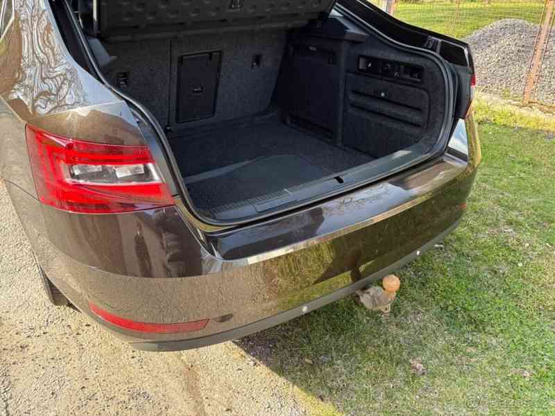 Škoda Superb - foto 11