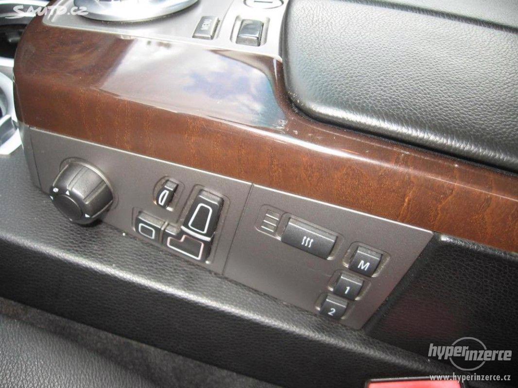 BMW řada 7 - foto 1