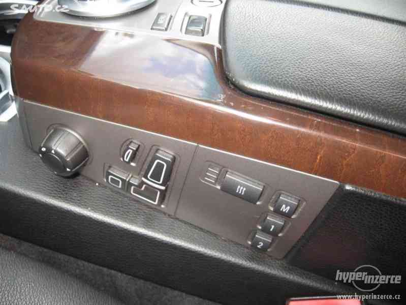 BMW řada 7 - foto 1