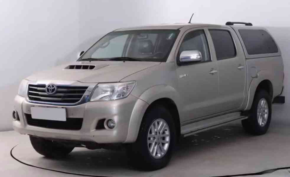 Toyota Hilux 3,0D-4D Aut. Executive 126kw - foto 1