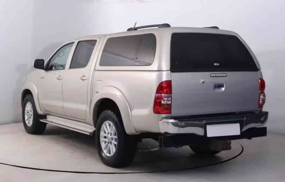 Toyota Hilux 3,0D-4D Aut. Executive 126kw - foto 4