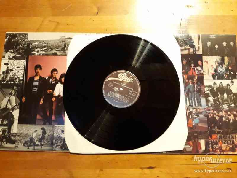 LP JOAN JETT Album 1983 - foto 2