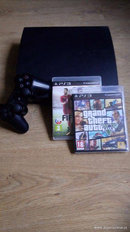 Playstation 3 + GTA V, FIFA 15 - - foto 1