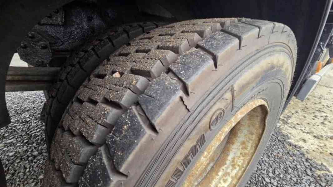 12t odtah na 7.6t/5.8m naviják Avia D120 Cummins - foto 8