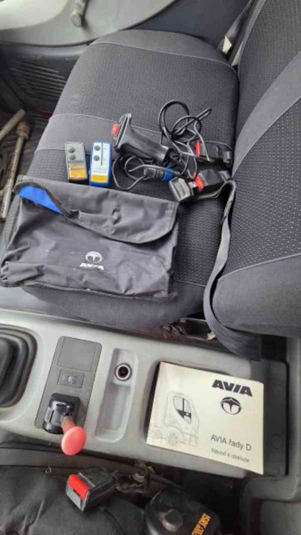 12t odtah na 7.6t/5.8m naviják Avia D120 Cummins - foto 11