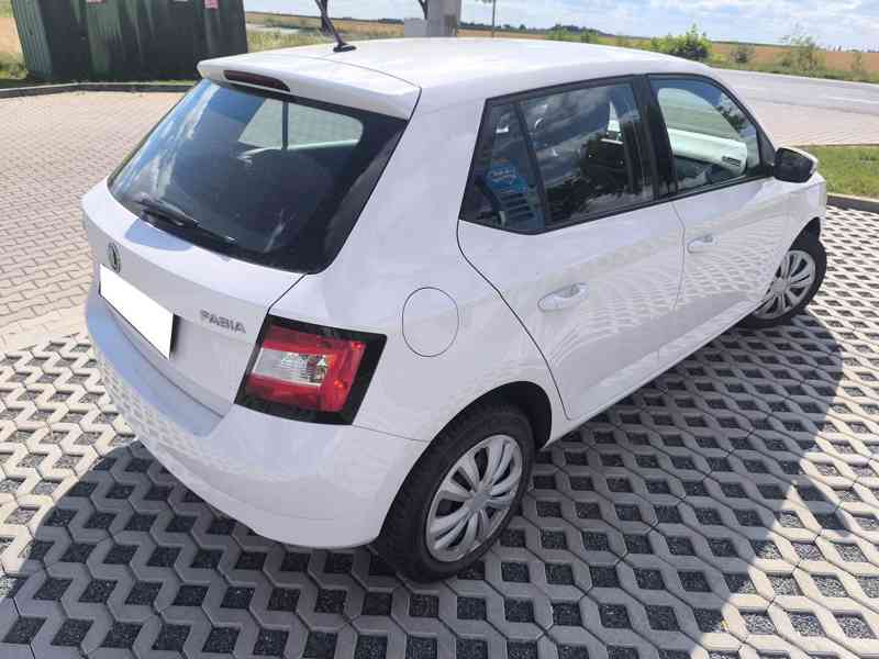 Škoda Fabia 1.4 TDI Ambition - foto 4