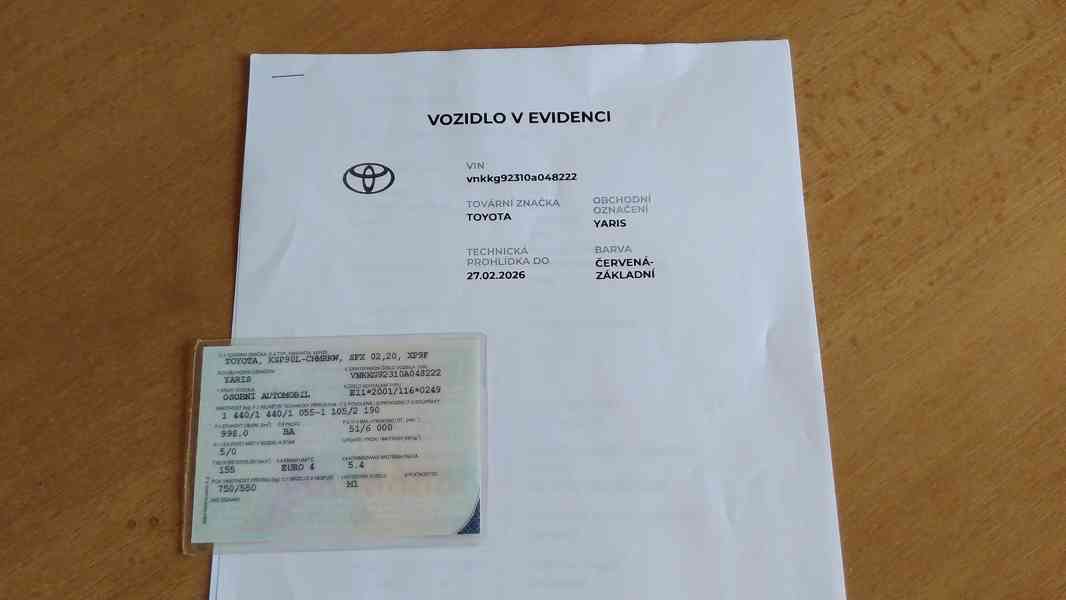 TOYOTA Yaris 1,0VVT-i Comfort  ČR - foto 21