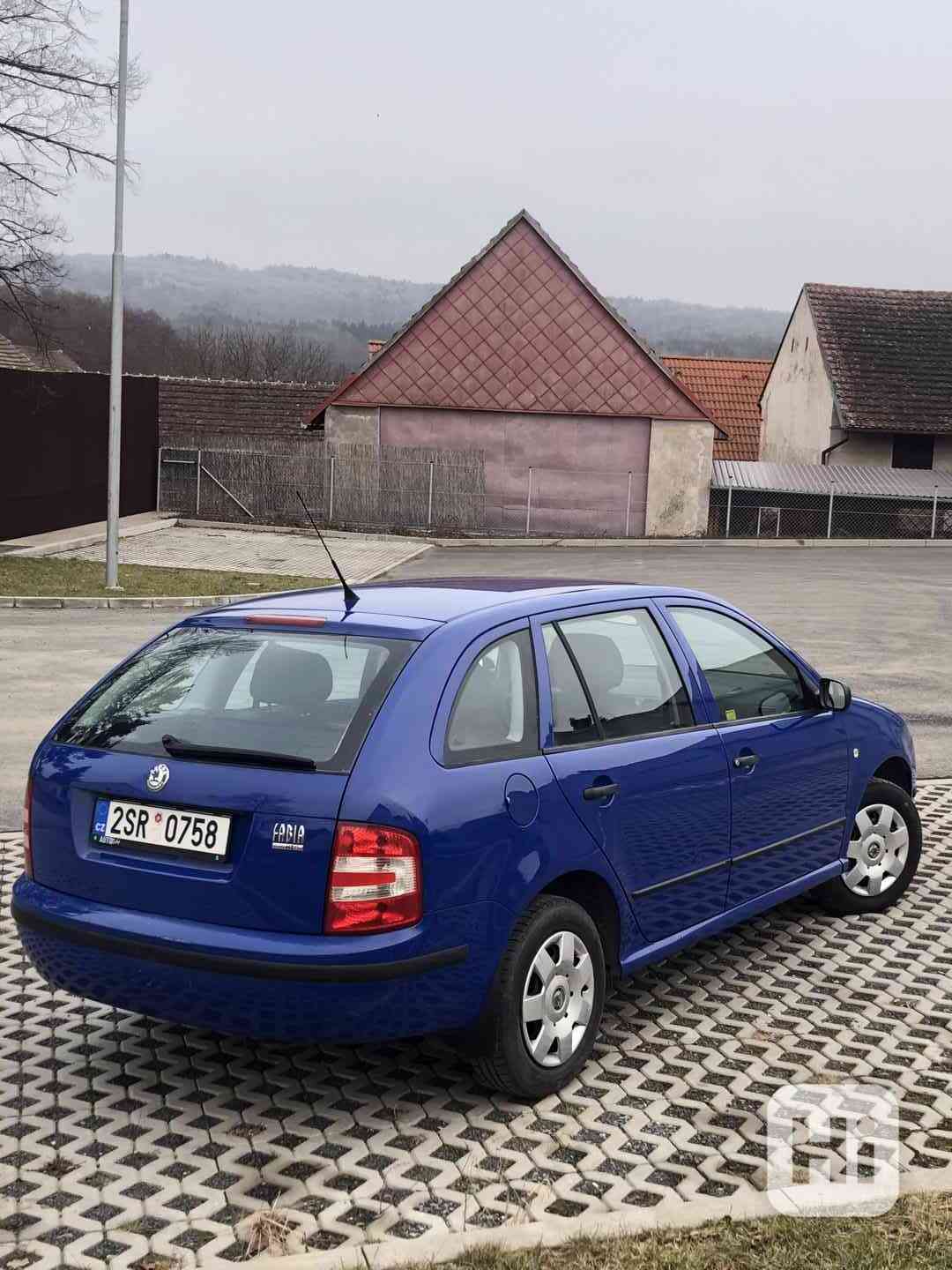 Škoda Fabia Combi 1.2 HTP 12V - foto 1