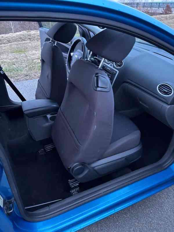 Ford Focus 1,6 - foto 12