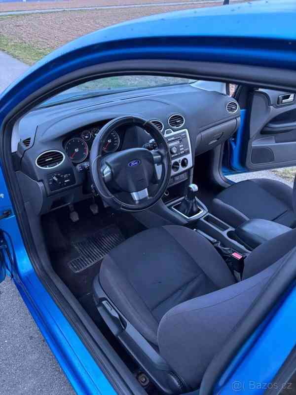 Ford Focus 1,6 - foto 8