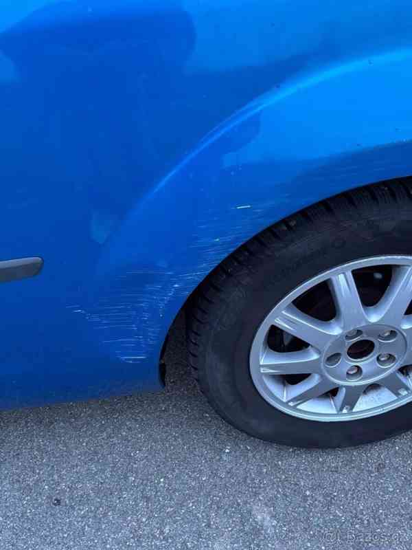 Ford Focus 1,6 - foto 3