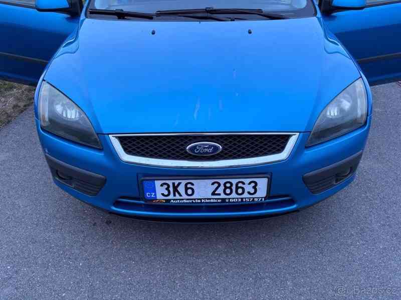 Ford Focus 1,6 - foto 14