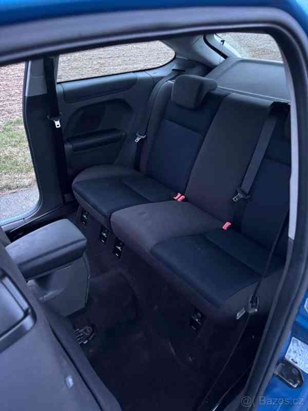 Ford Focus 1,6 - foto 10