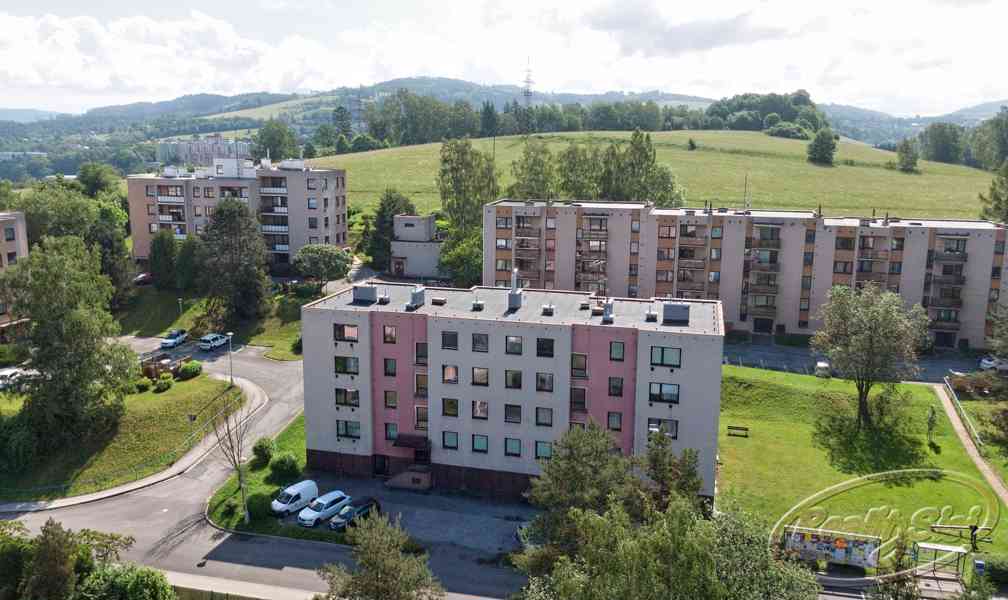 Pronájem bytu 2+1 Náchod – ulice Václavická - foto 8