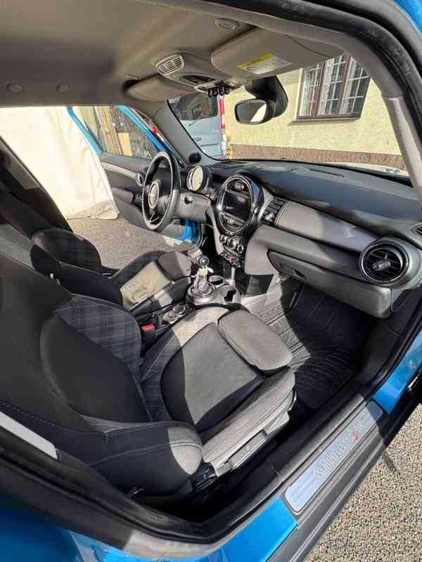 Mini Cooper 2,0 S F55, 5 dveřové - foto 19