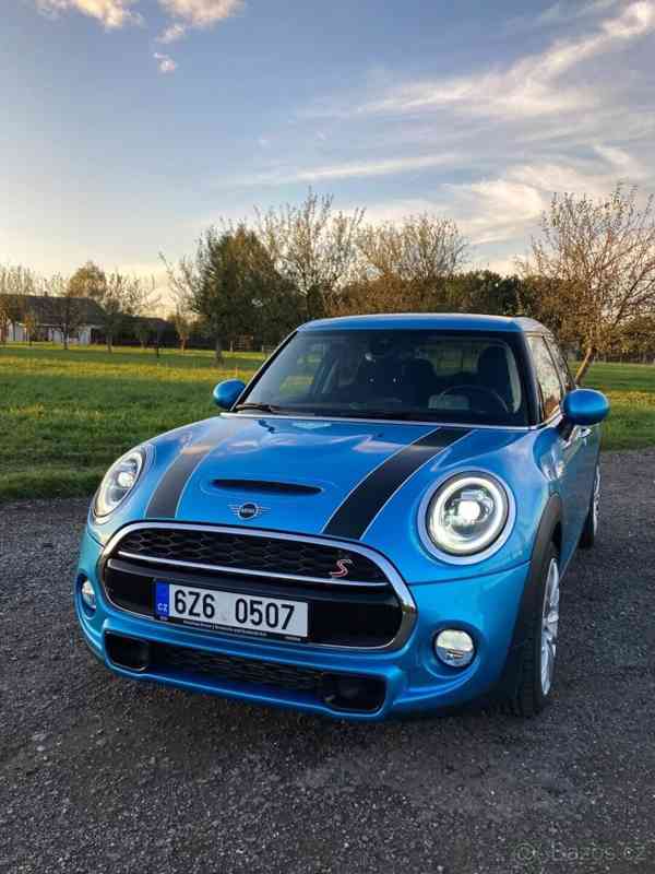 Mini Cooper 2,0 S F55, 5 dveřové - foto 2