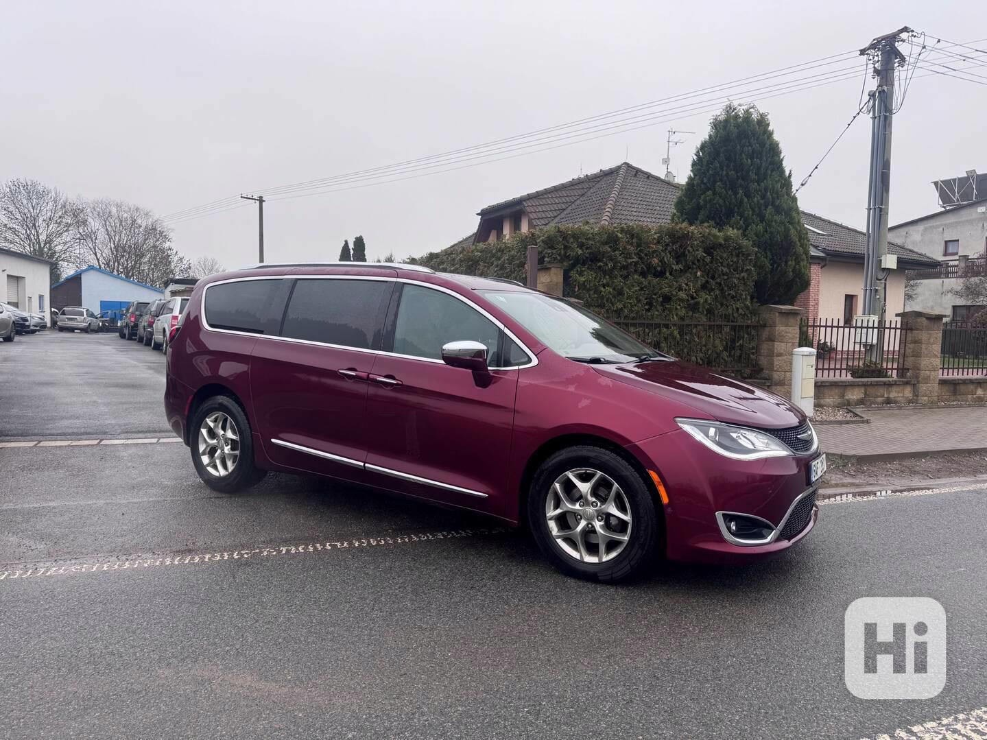 Chrysler Pacifica 3,6 Limited Radar Navi LPG 2017 - foto 1