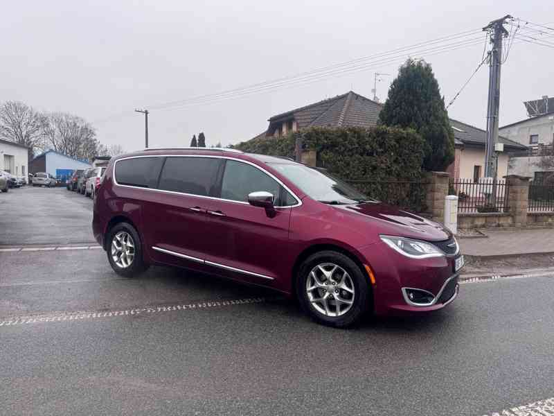 Chrysler Pacifica 3,6 Limited Radar Navi LPG 2017 - foto 1