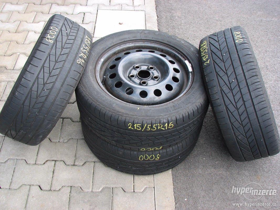 Letní pneu + ráfky 215/55R16, Vzorek 4mm, Goodyear - foto 1