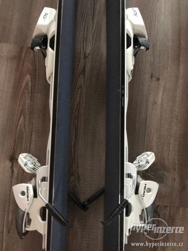 Dámské stylové lyže HEAD ABSOLUT JOY délka 153,158cm a další - foto 6