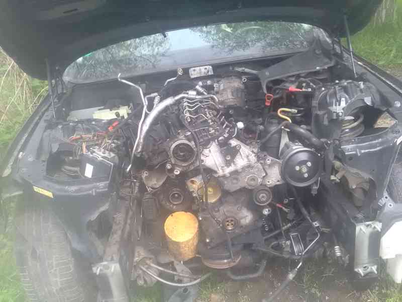 BMW E61 530d plus jedno na náhradní díly  - foto 3