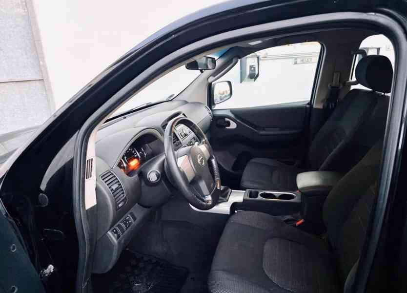 Nissan Pathfinder 2.5 dCi 4x4 140kw - foto 13