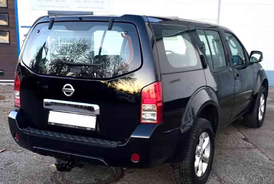 Nissan Pathfinder 2.5 dCi 4x4 140kw - foto 21