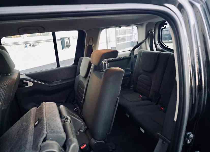Nissan Pathfinder 2.5 dCi 4x4 140kw - foto 20