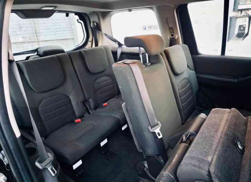 Nissan Pathfinder 2.5 dCi 4x4 140kw - foto 10