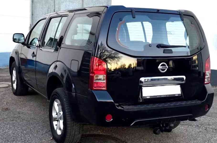 Nissan Pathfinder 2.5 dCi 4x4 140kw - foto 22