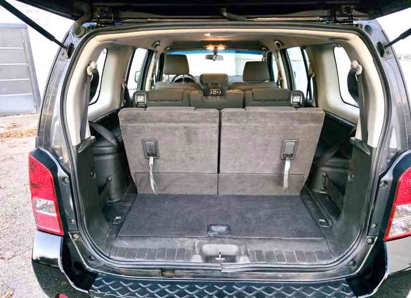 Nissan Pathfinder 2.5 dCi 4x4 140kw - foto 8