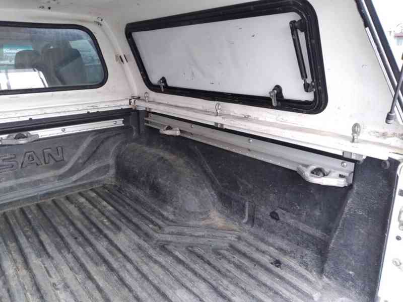 NISSAN NAVARA VP 300 2.3 dCi 4WD DOUBLE CAB - foto 35