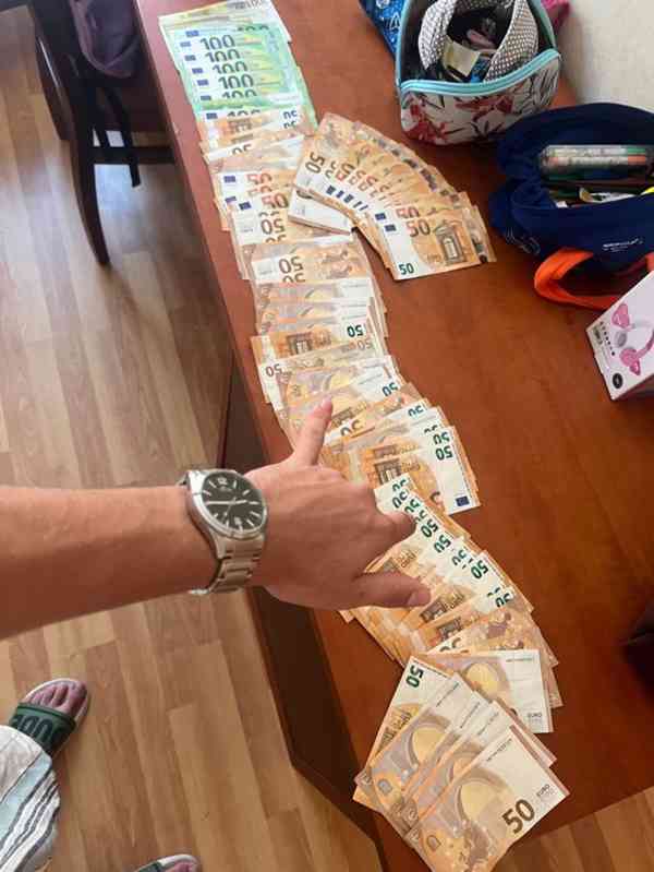 Nabízíme bezpečné a spolehlivé úvěry   - foto 3