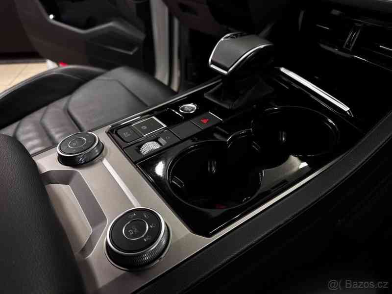 Volkswagen Touareg 3,0   V6 TDi, 210kW, odpočet DPH - foto 17