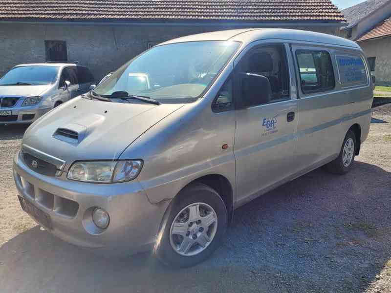 Prodám díly z Hyundai H1 2.5 74kW, rok 2004 - foto 2