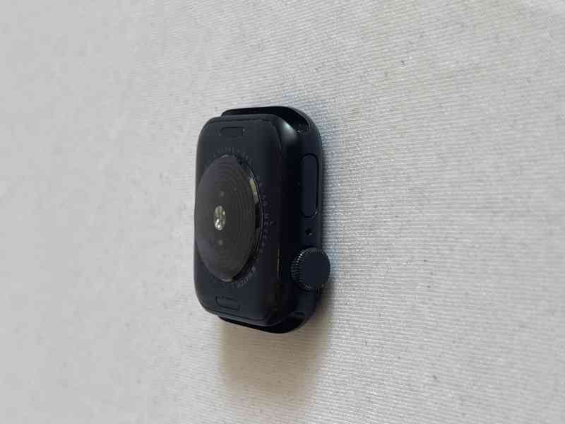 Apple Watch SE 2. gen GPS 40mm - iCloud OFF, PIN lock - foto 7