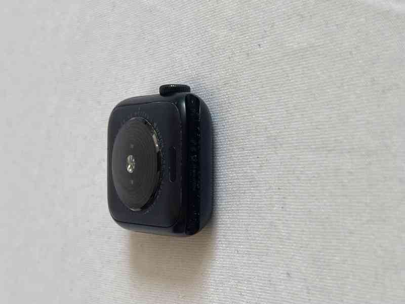 Apple Watch SE 2. gen GPS 40mm - iCloud OFF, PIN lock - foto 8