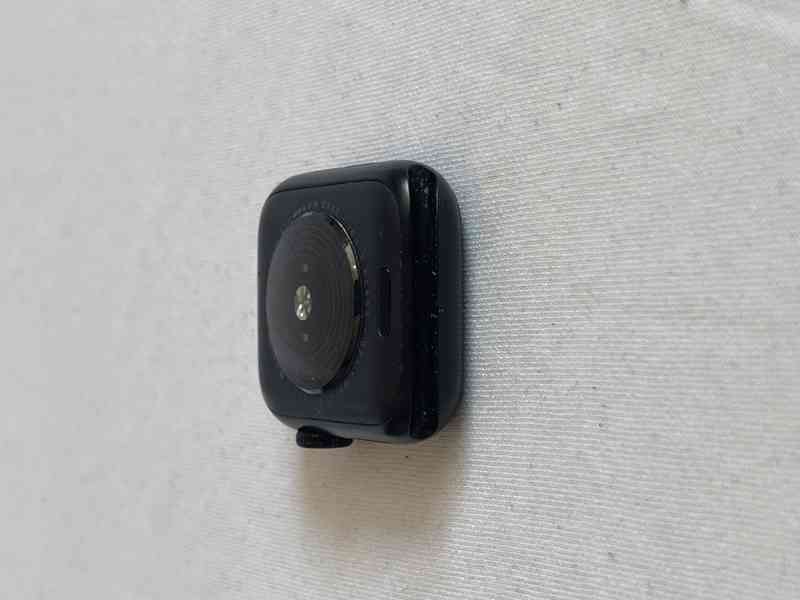 Apple Watch SE 2. gen GPS 40mm - iCloud OFF, PIN lock - foto 6
