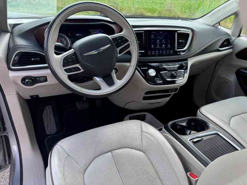 Chrysler Pacifica 3,6 Limited Sunroof TOP 2020 - foto 17