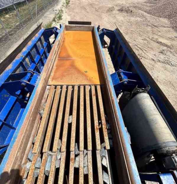 43t mobil drtič 300t/h čelist Fintec 1107 (Sandvik QJ330) - foto 3