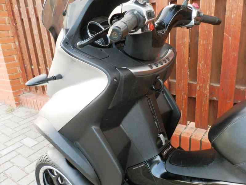 Piaggio MP3 500 LT abs asr - foto 8